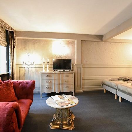Отель Residentie De Laurier Кнокке-Хейст Экстерьер фото